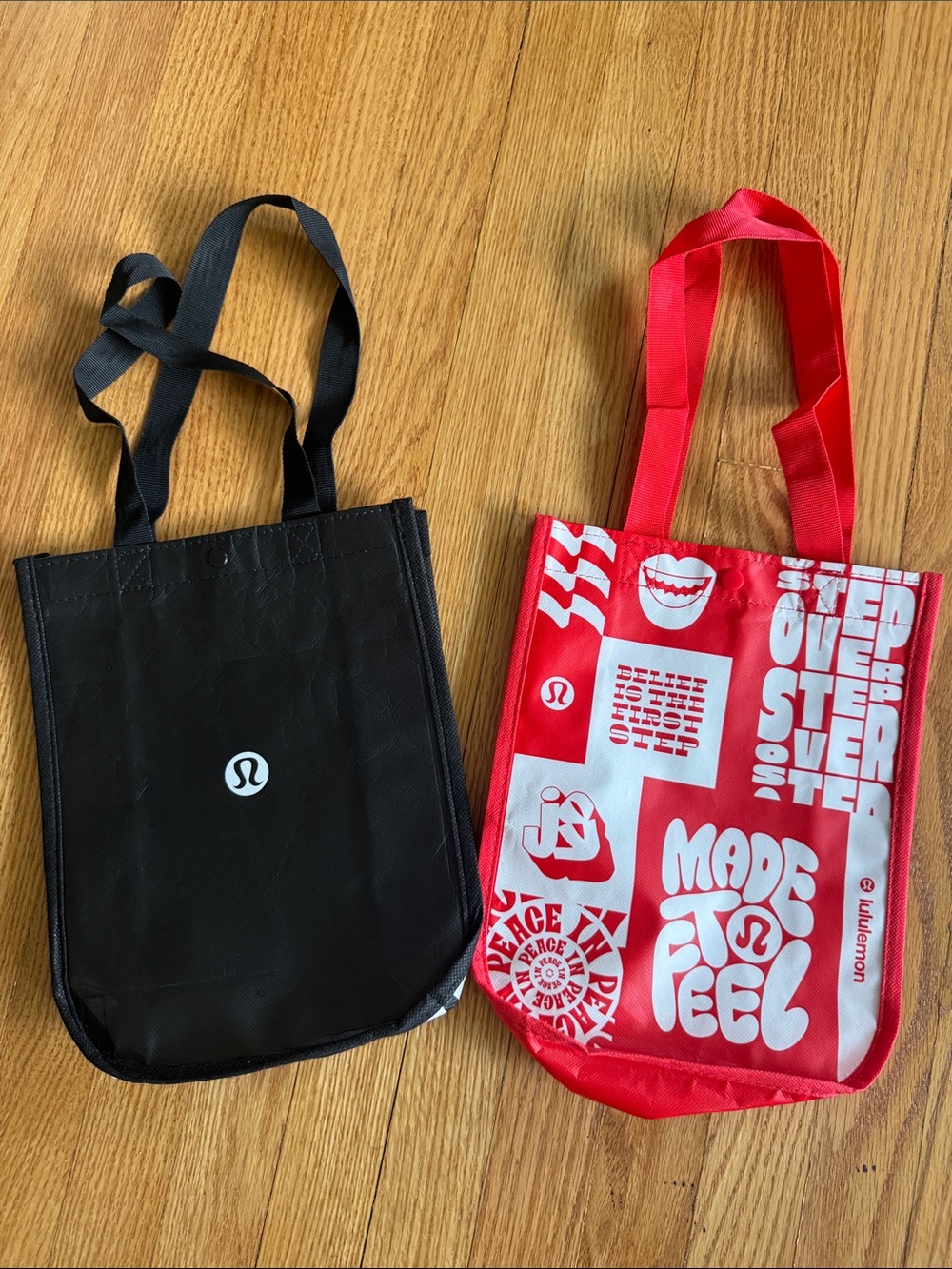 Two Lululemon reusable bags